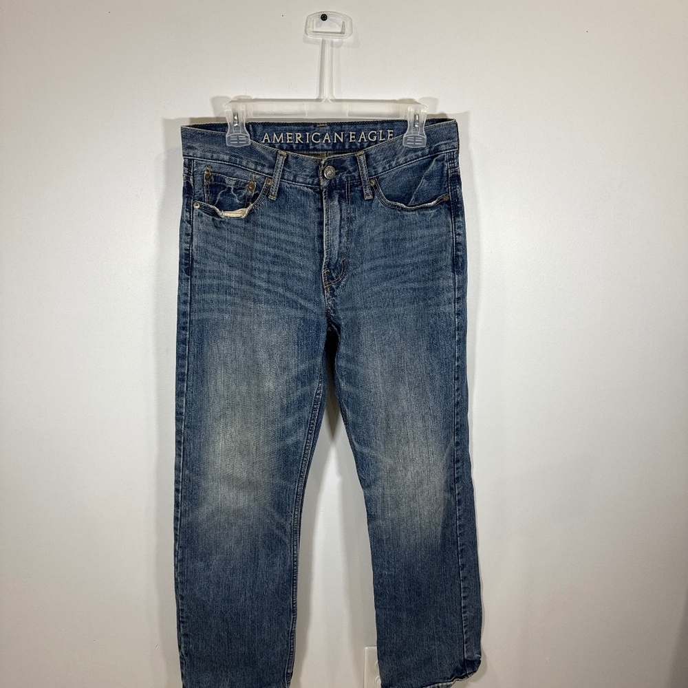 American eagle relaxed men’s blue jeans